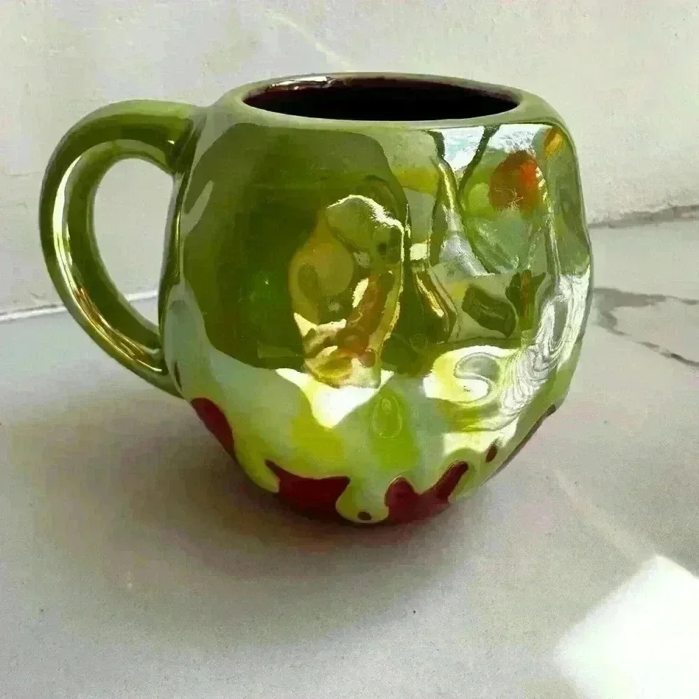 Disney’s Villains Snow White Wicked Queen Poison Apple Luster Mug/Cup